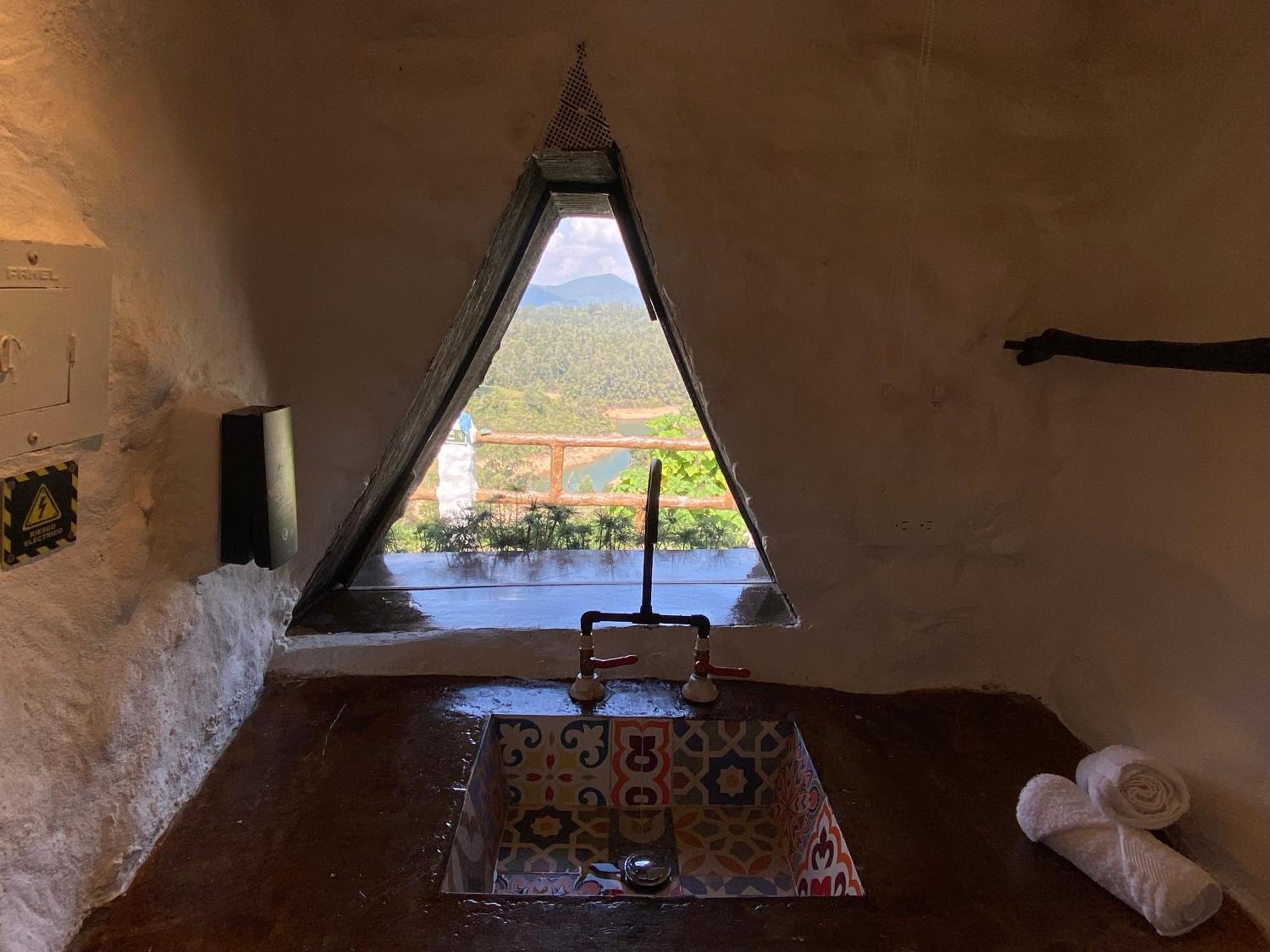 Hobbit Hotel Ecolodge- Guatapé Εξωτερικό φωτογραφία
