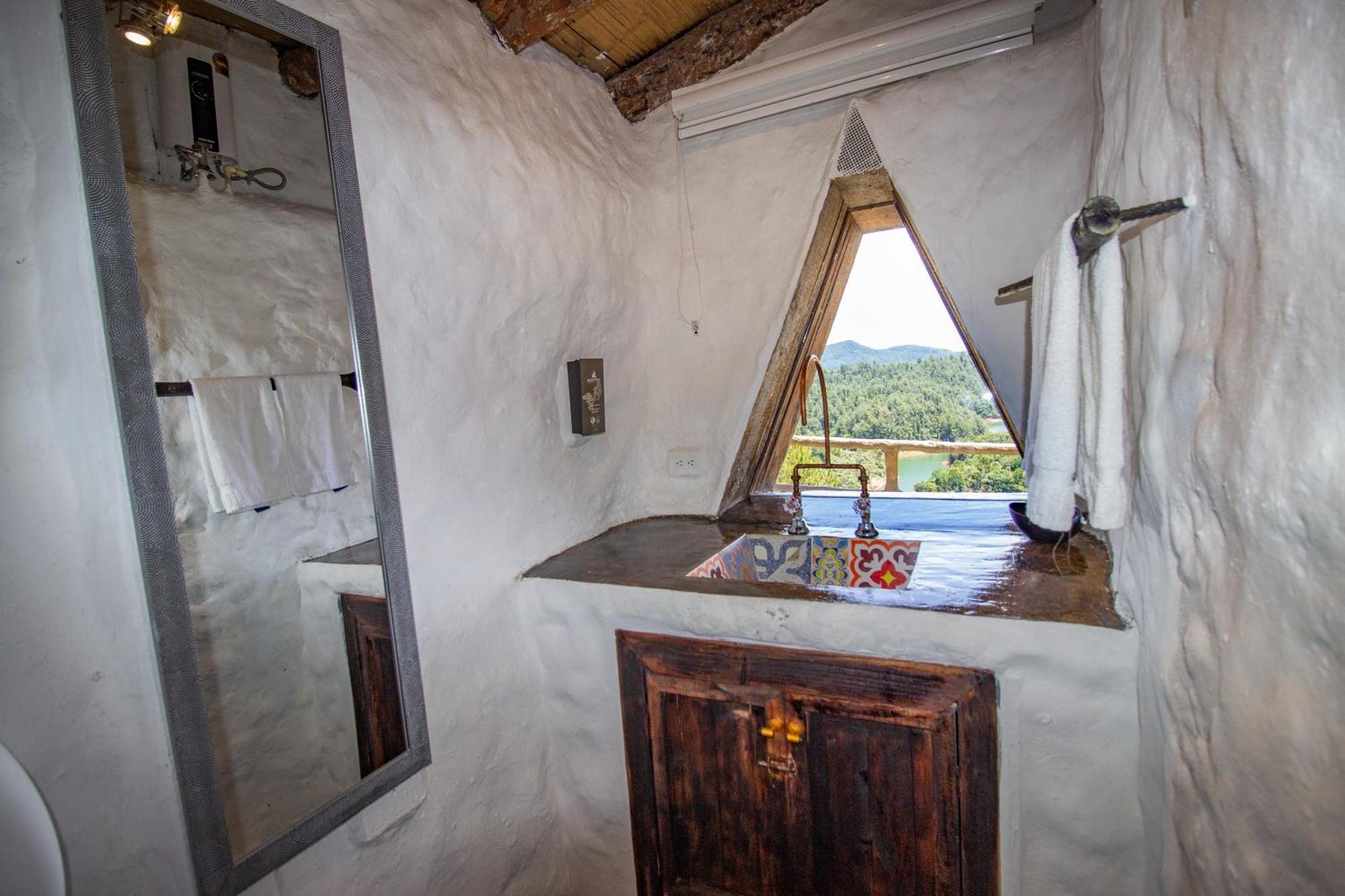 Hobbit Hotel Ecolodge- Guatapé Εξωτερικό φωτογραφία