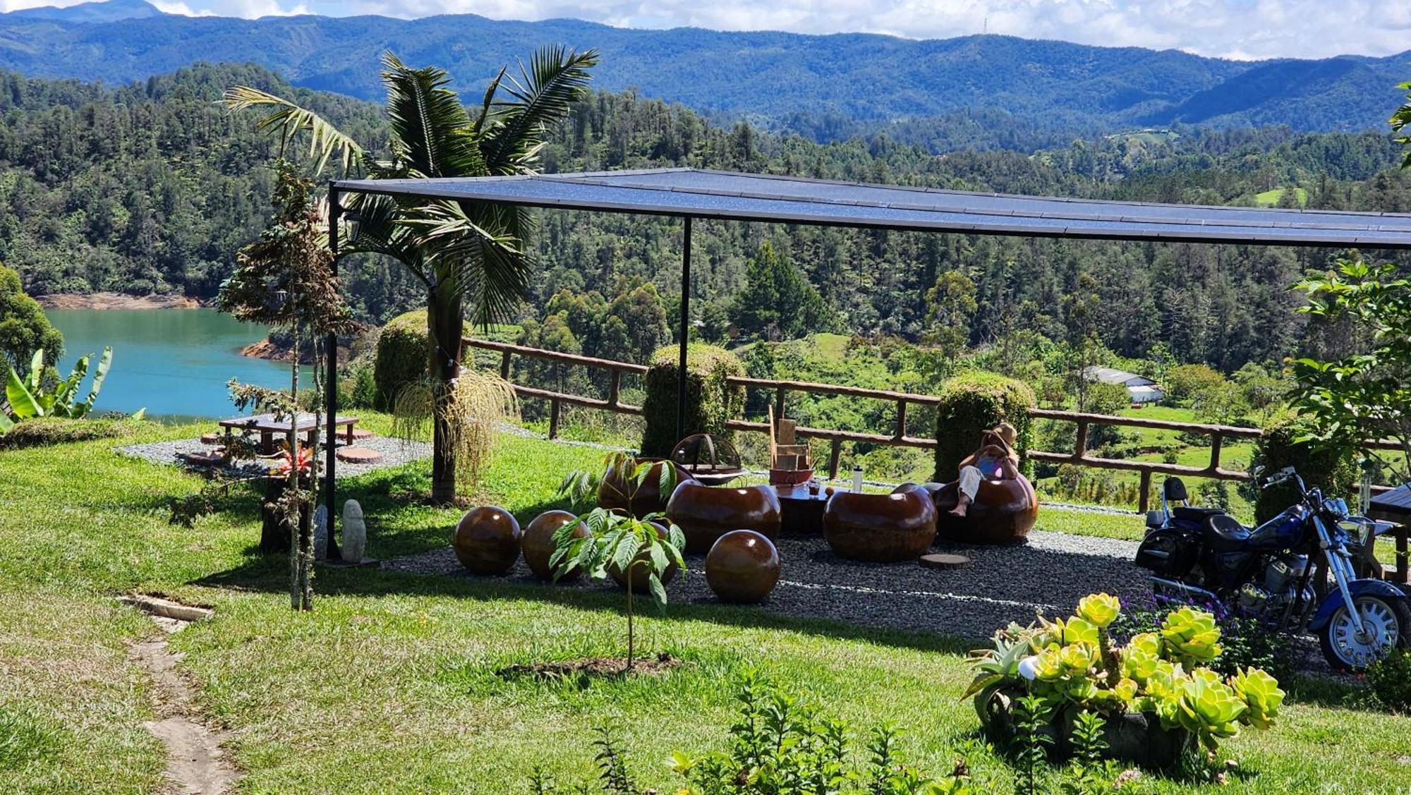 Hobbit Hotel Ecolodge- Guatapé Εξωτερικό φωτογραφία
